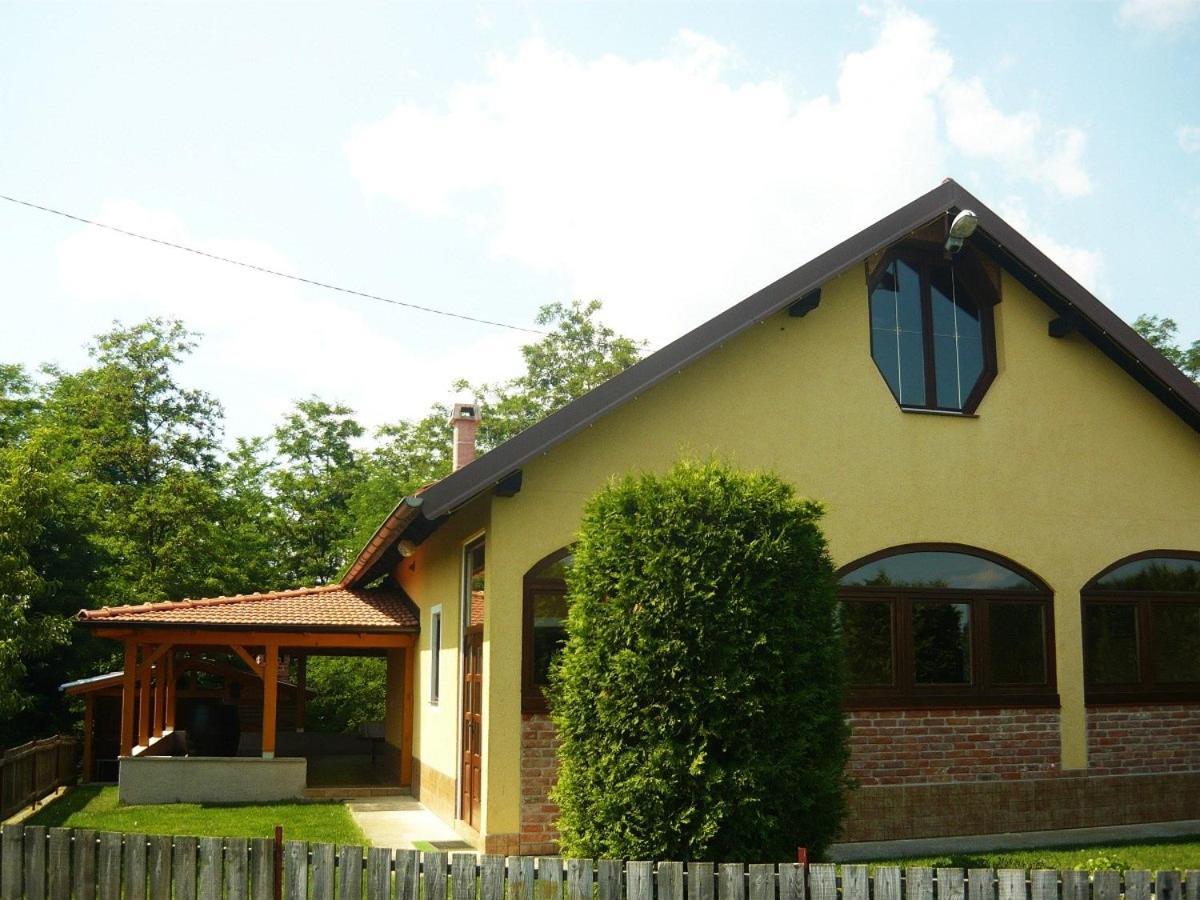 Ruralna Kuca Za Odmor Golub Villa Skaricevo Ngoại thất bức ảnh